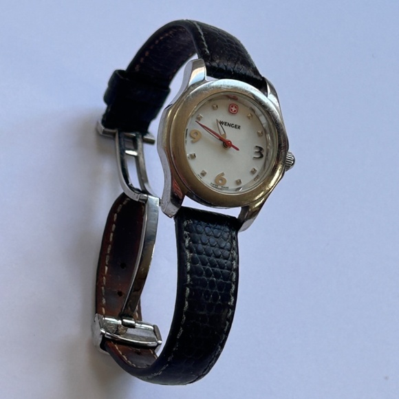 Wenger Woman\'s Watch - Swiss Military Sport - With Original Box - Vintage main image 9